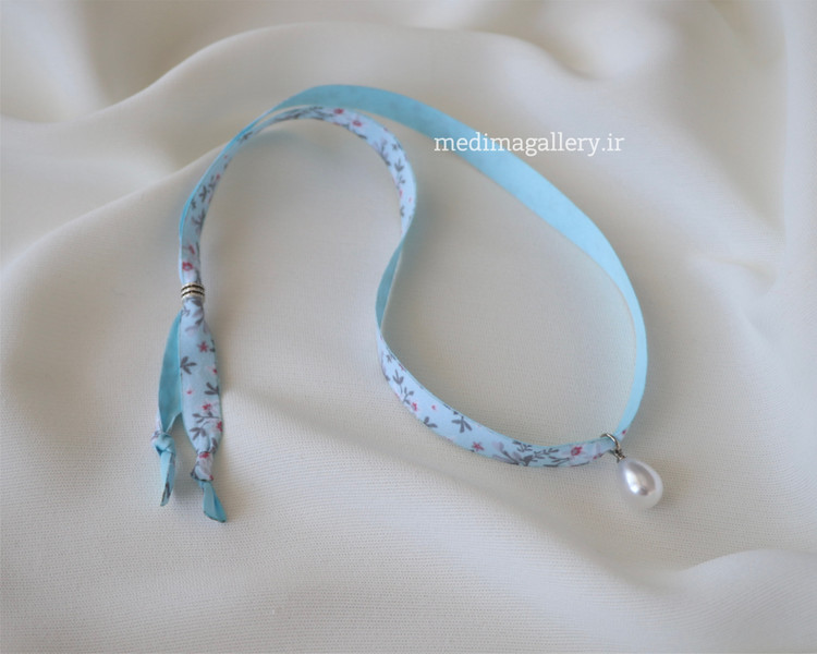 چوکر پارچهای گلدار Blue Blossom با آویز مروارید | گردنبند Cottagecore پینترستی
